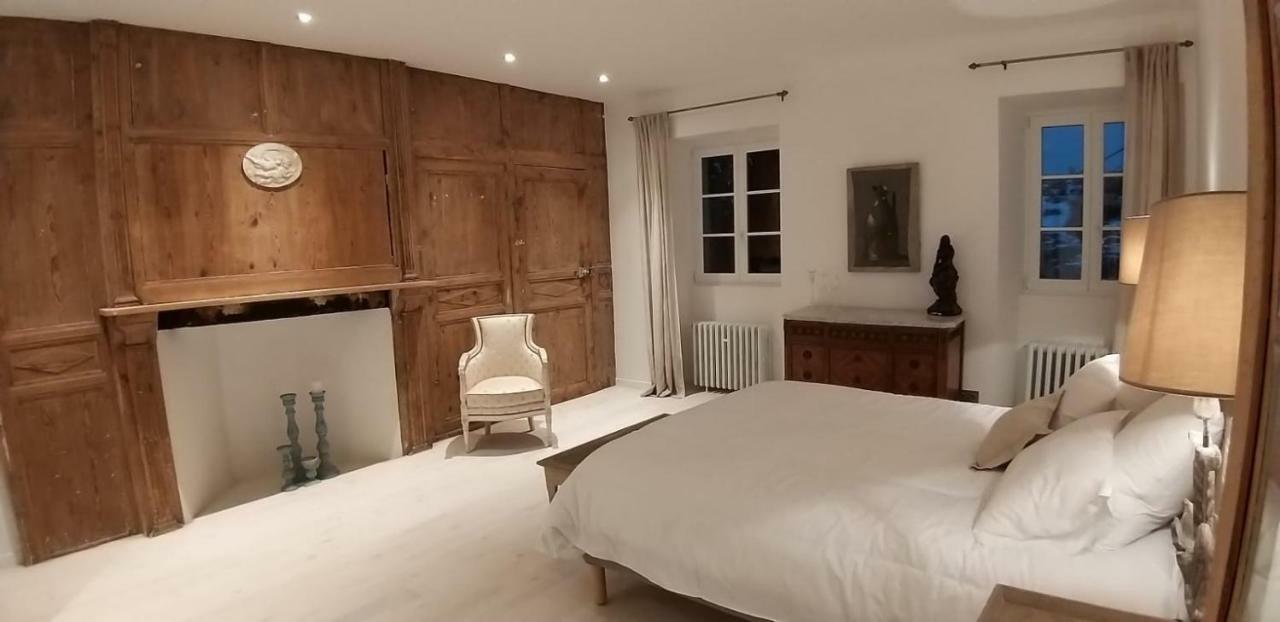 La Cure Grande Maison De Charme De 2 A 14 Personnes Saint-Urcize 外观 照片