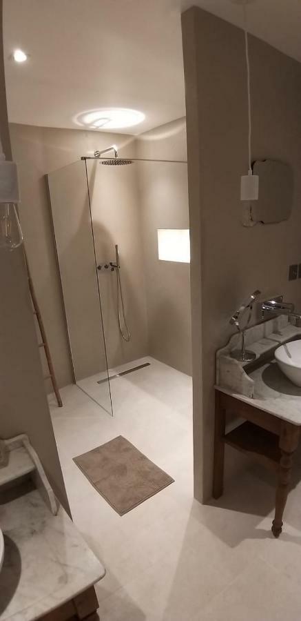 La Cure Grande Maison De Charme De 2 A 14 Personnes Saint-Urcize 外观 照片