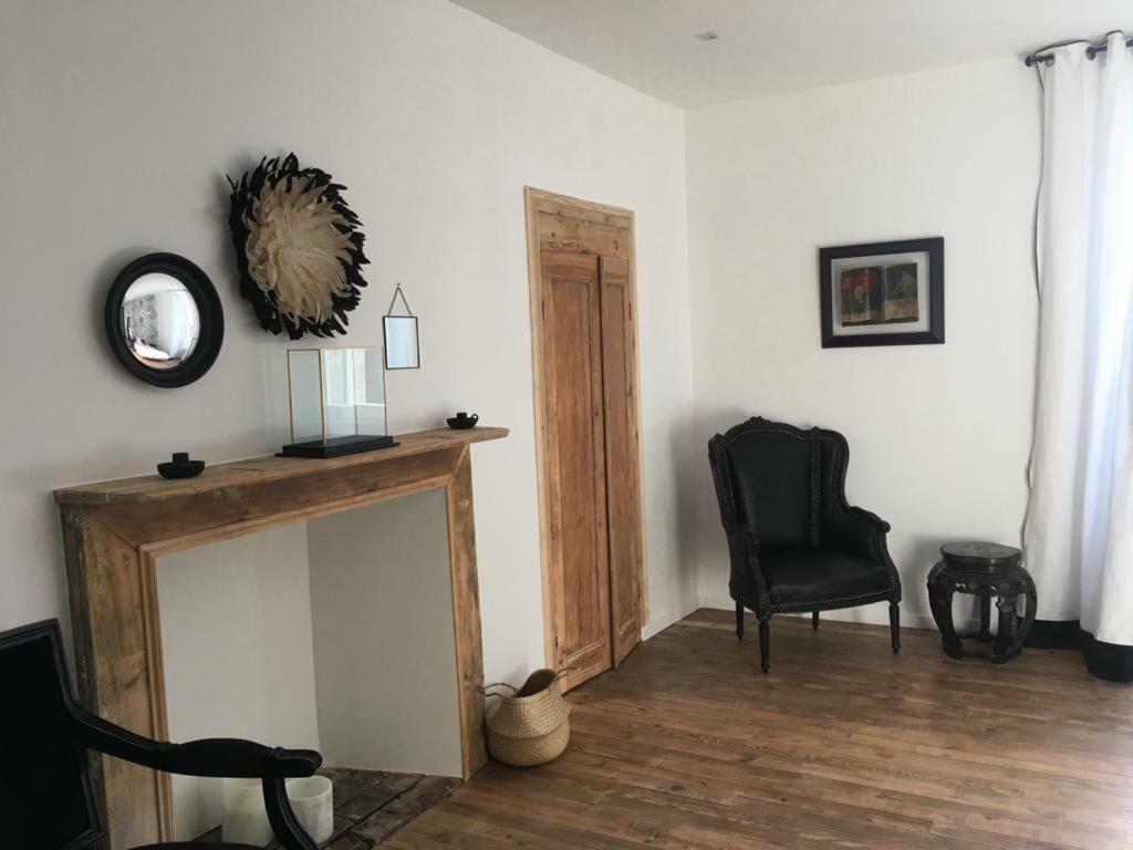 La Cure Grande Maison De Charme De 2 A 14 Personnes Saint-Urcize 外观 照片